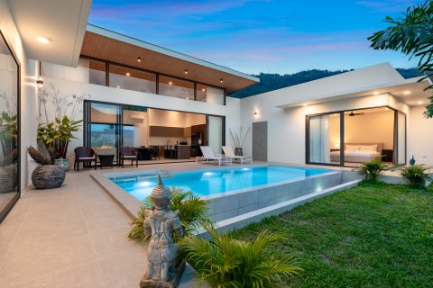 Villa v noci